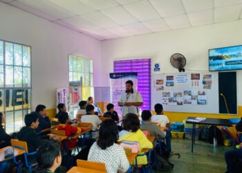 Estudiantes aprenden sobre patrimonio cultural y natural