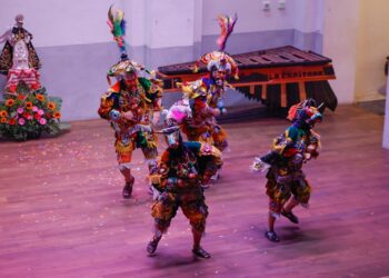El Ballet Moderno y Folklórico de Guatemala danzó en Mixco en honor a la Rab’in Ajaw