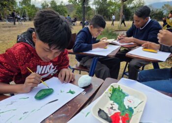 Casa de Desarrollo Cultural promueve taller de dibujo y pintura en piedra