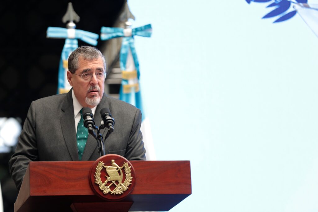 La circular fue firmada por el presidente Bernardo Arévalo.