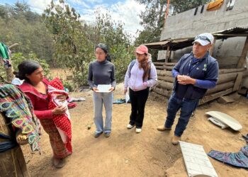 Barridos puerta a puerta en favor de la niñez de Momostenango