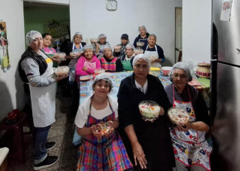 Comunidades fortalecen seguridad alimentaria con técnicas de cocina saludable