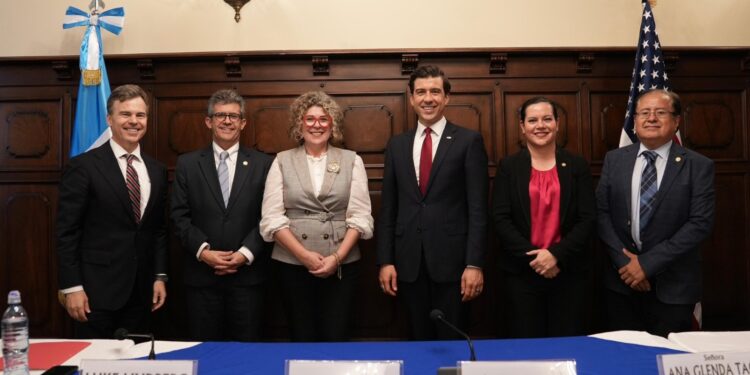 Guatemala fortalece cooperación agrícola con Estados Unidos