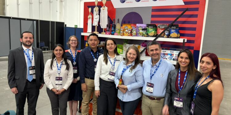 Consejería Comercial apoyó a exportadores guatemaltecos en feria comercial de alto impacto en México