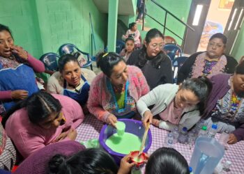 Mujeres de Quetzaltenango impulsan la higiene y el ahorro con insumos artesanales