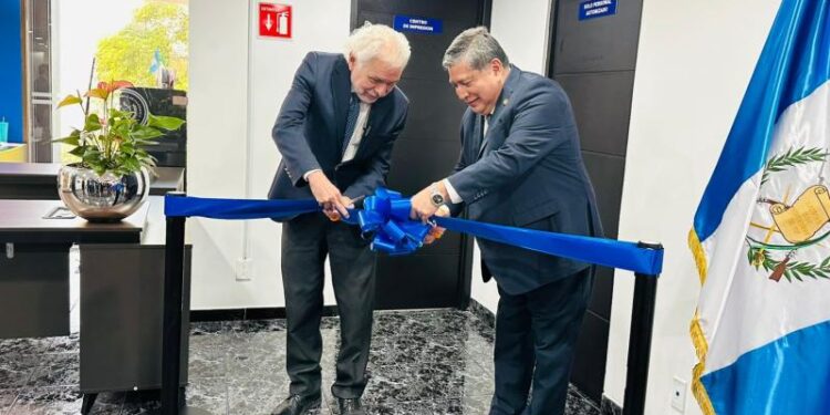 Más de 19,000 guatemaltecos se beneficiarán con nuevos Centros de Impresión de Pasaportes en México
