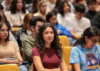 Minfin promueve ética y transparencia en la formación de futuros profesionales
