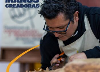 Manos que transforman la historia: Día de las y los escultores