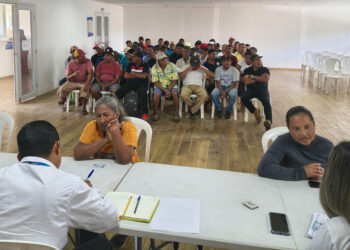 Jornada de carnetización ordena y regula la actividad pesquera en Río Dulce