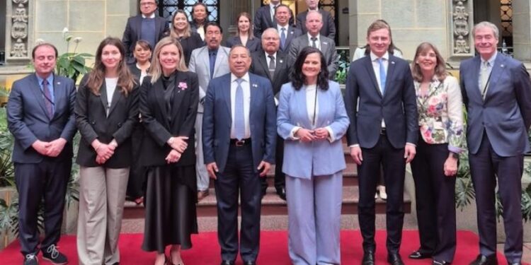 Vicecanciller de Guatemala dialoga con delegación comercial alemana sobre inversión y cooperación