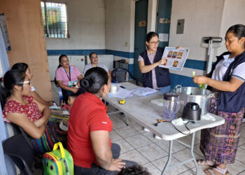 Madres transforman la alimentación de sus hogares