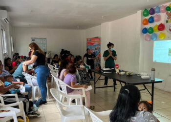 Entre canela y zanahoria, familias de Zacapa aprenden a alimentarse mejor