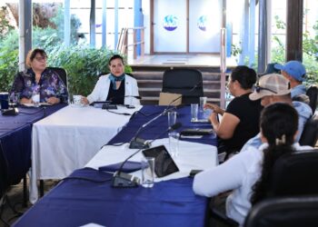 Acuerdan acciones para impulsar la producción y competitividad del camarón
