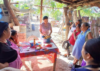 Capacitan en Salamá a integrantes de CADER en la preparación de platillos balanceados