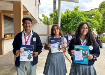 Jóvenes jalapanecos aprenden cómo los recursos públicos inciden en el desarrollo local
