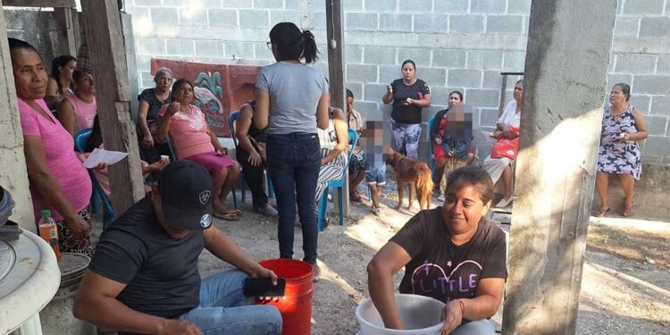 Familias de Asunción Mita aprende a elaborar abonos orgánicos