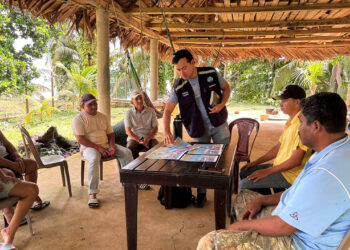 Socializan calendario de vedas 2026 con pescadores en Livingston