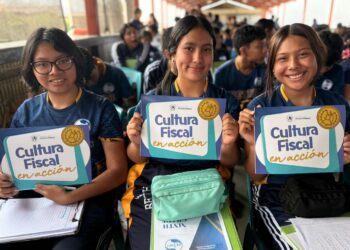 Programa Cultura Fiscal despierta conciencia sobre la transparencia en la juventud de Sololá