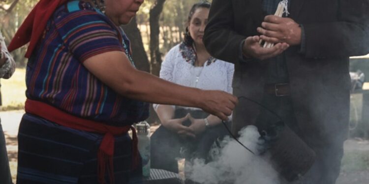 Ceremonia maya en Kaminaljuyú