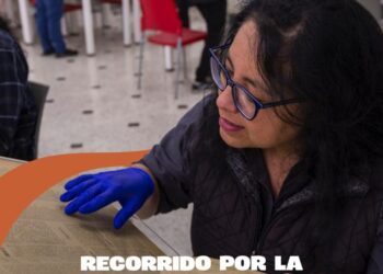 Visitantes recorrieron las instalaciones de la Hemeroteca Nacional