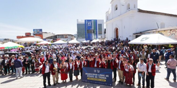 Gobierno de Guatemala declara el área Ixil Libre de pisos de tierra y transforma 75 mil hogares