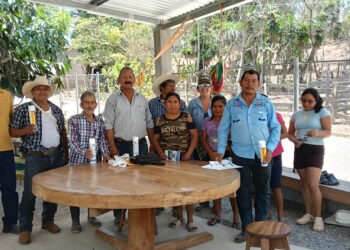 Capacitan a productores pecuarios de Zacapa para control del Gusano Barrenador