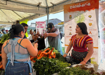 Feria del Agricultor fortalece la participación y comercialización de asociaciones de productores