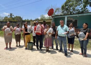 Seguridad alimentaria de El Chal fortalecida con entrega de alevines