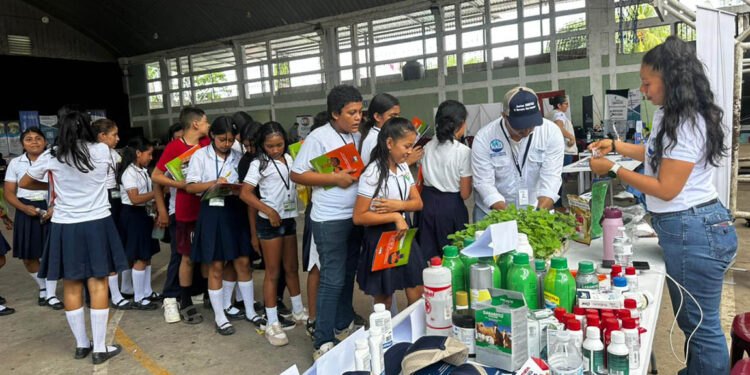 Jornada Móvil Interinstitucional 2026 en Santa Rosa acerca servicios a la población