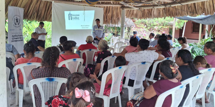 Productores escuintlecos avanzan en su organización y legalización