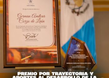 Entrega del Premio por Trayectoria y Aportes al Desarrollo de la Obra Musical en Marimba edición 2025