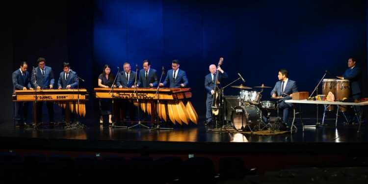 El Teatro de Bellas Artes inicia las actividades por el Día Internacional de los Museos con notas de marimba