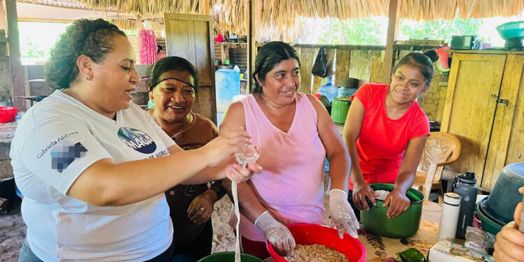 Agricultoras de Petén se preparan para iniciar emprendimientos familiares