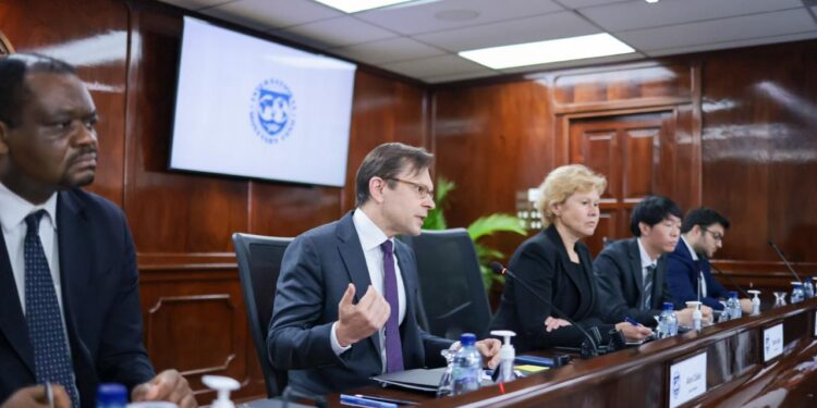 FMI destaca solidez y estabilidad macroeconómica fiscal y financiera del país