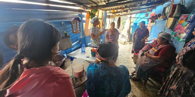 Familias de Almolonga fortalecen conocimientos en nutrición e inocuidad de los alimentos