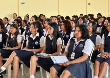 Programa Cultura Fiscal despierta el liderazgo juvenil en Jalapa