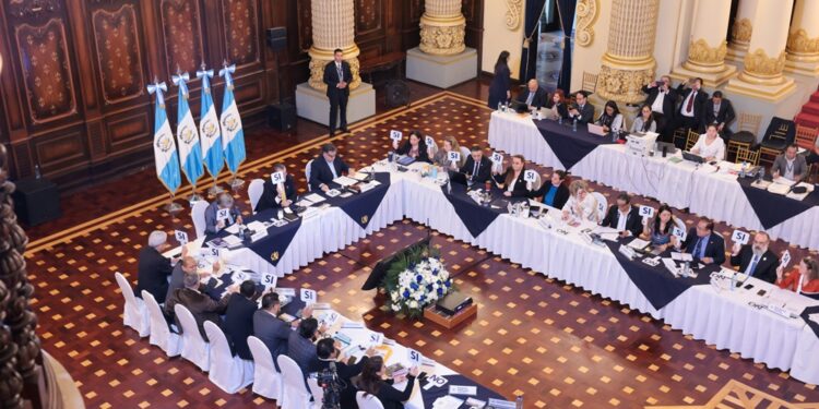 Consejos de Desarrollo contarán con Q4 mil 985 millones para obras en 2027