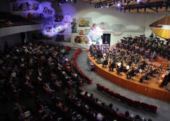 Ministro Méndez Salinas acompaña el 20 aniversario de la Escuela Municipal de Música