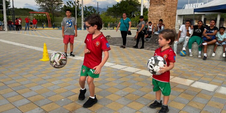 MCD promueve el deporte y la convivencia familiar con la Fiebre Futbolera