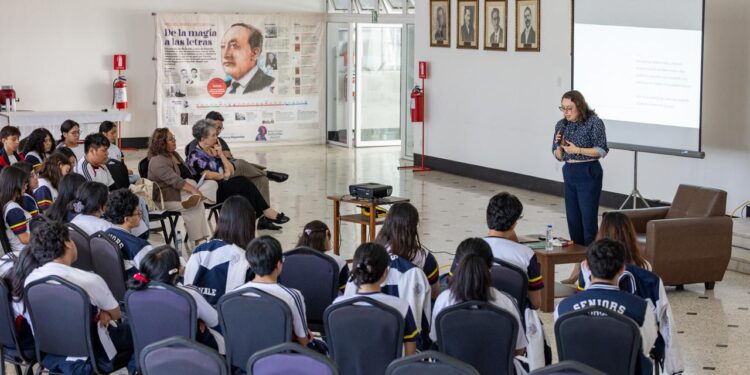 Biblioteca Nacional rinde homenaje al pensamiento de Luis Cardoza y Aragón