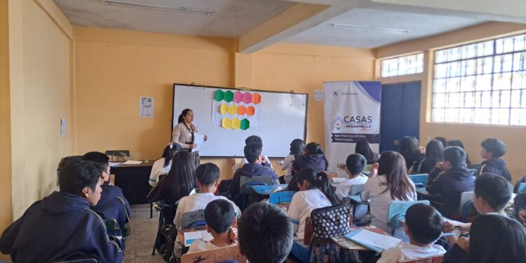 Casa de Desarrollo Cultural de Totonicapán imparte charla sobre la astronomía maya