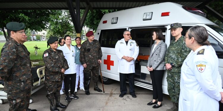 Cooperación internacional fortalece la capacidad médica del Ejército de Guatemala