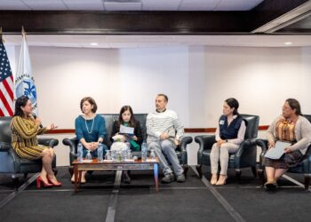 Unen esfuerzos para fortalecer la atención integral del cáncer