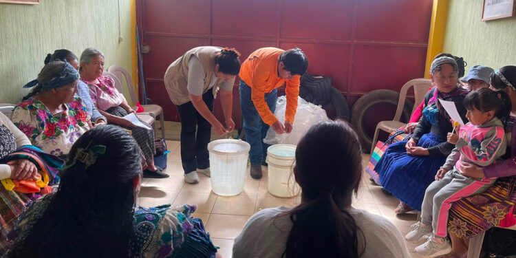 Apoyo académico fortalecen capacidades de emprendedoras de Olintepeque