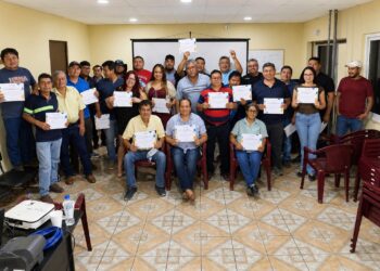 Realizan jornadas de capacitación a transportistas en Villa Nueva