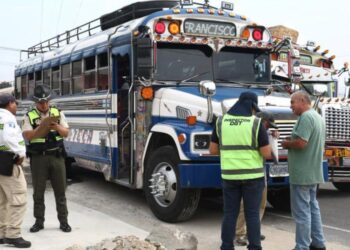 Operativos dejan más de 600 sanciones a unidades de transporte por incumplimientos