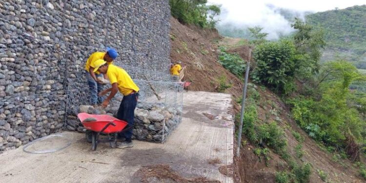 Familias de aldea Paquila y Finca Dolores contarán con un mejor camino