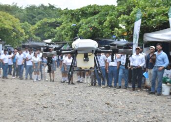 Feria AGTECH impulsa la innovación en el agro retalteco