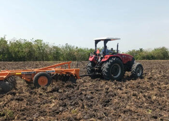 Jornada de mecanización agrícola fortalece producción de granos básicos