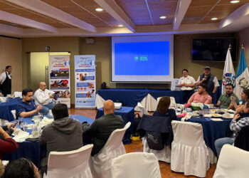 Fortalecen capacidades para la atención de casos de Gusano Barrenador en perros y gatos